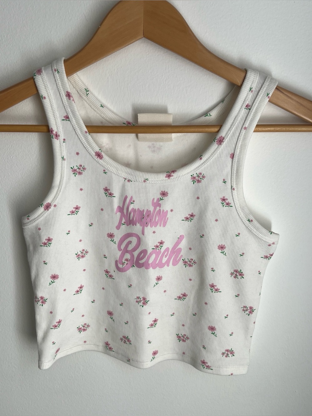 White floral print cropped tank top with pink text Hampton Beach never worn
